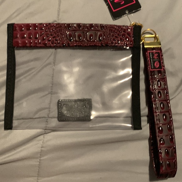 Make Up Junkie Wristlet - Picture 5 of 5